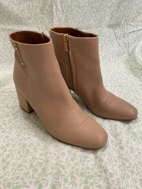 Franco Sarto Tenton Vegan Leather Ankle Boot Size 8 Beige Mushroom Tan